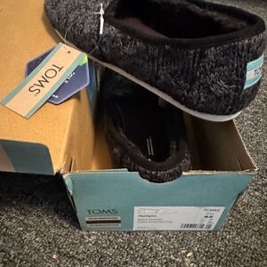 TOMS Black Chunky Cable Knit Slip-Ons